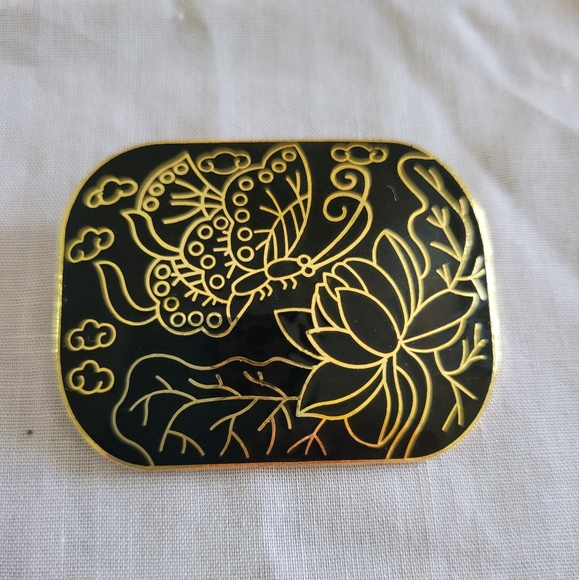 🦋 HOST PICK 🦋 Vintage Black & Gold Cloissone Butterfly Brooch - Picture 1 of 2